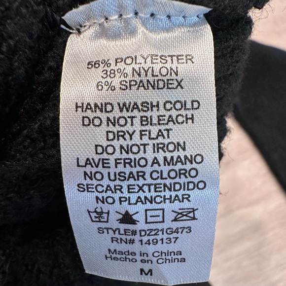 Double Zero soft long split hem funnel neck sweater. Size medium - Picture 2 of 5